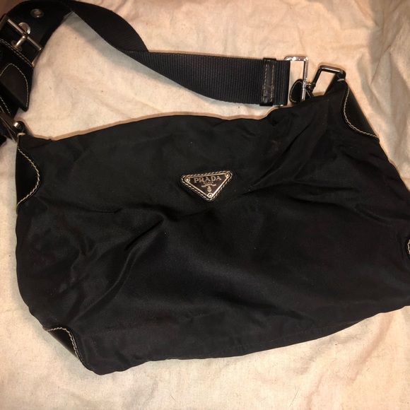 Nylon Prada shoulder bag - Picture 4 of 4